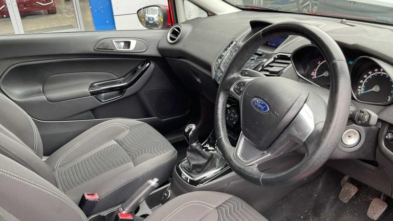  Ford Fiesta 1.25 82 Zetec 3dr Hatchback Petrol Manual
