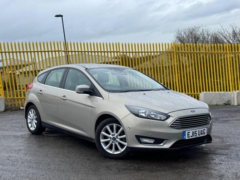 2015 Ford Focus 1.0T EcoBoost Titanium Euro 6 (s/s) 5dr HATCHBACK Petrol Manual