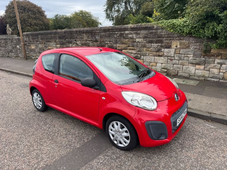 Citreon c1 , 1.0 petrol , 12 months MOT, ULEZ FREE, £20 yearly tax 