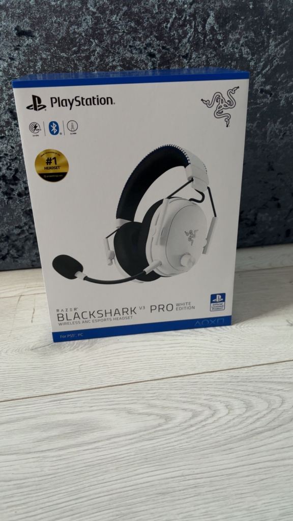 Razer BlackShark V3 Pro Wireless ANC Esports Gaming Headset White Edition