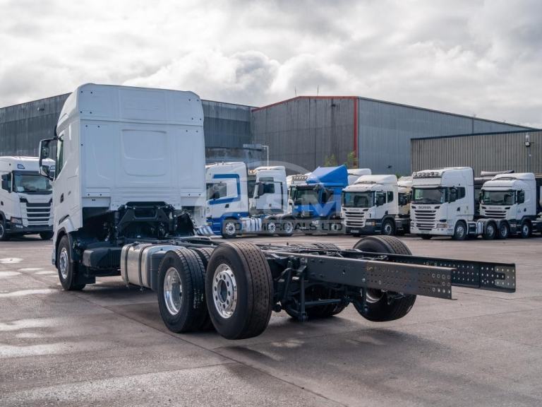 2025 DAF XG 530 6X2 26T CHASSIS CAB