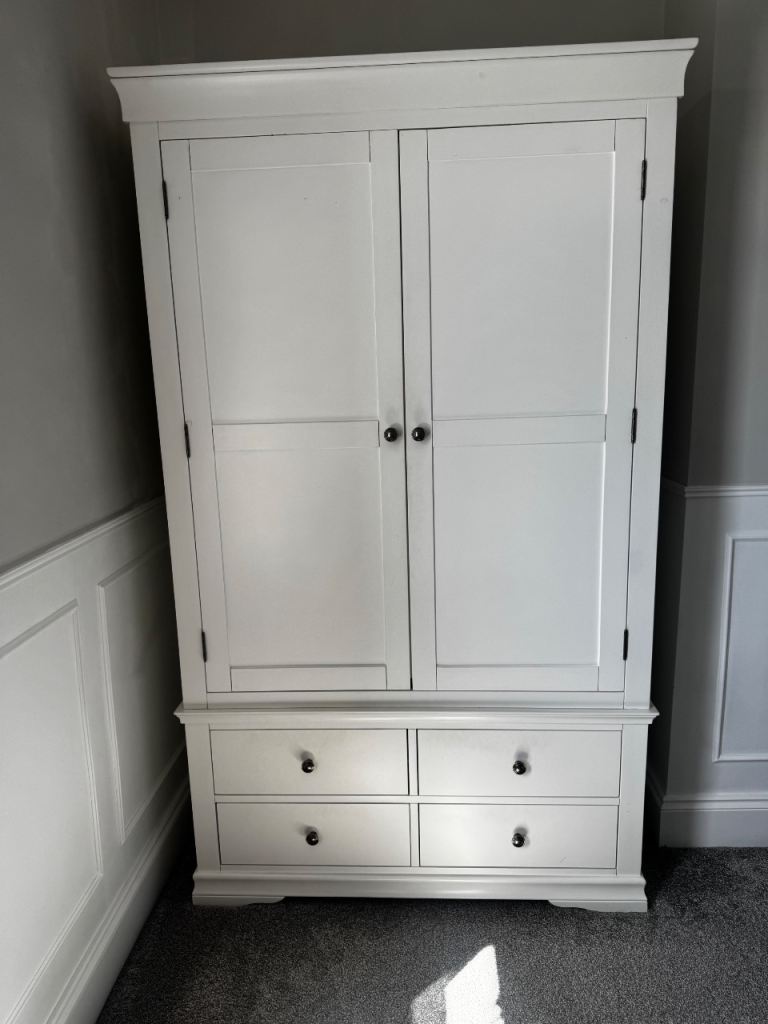 Barker and stonehouse - Solid wood large white wardrobe