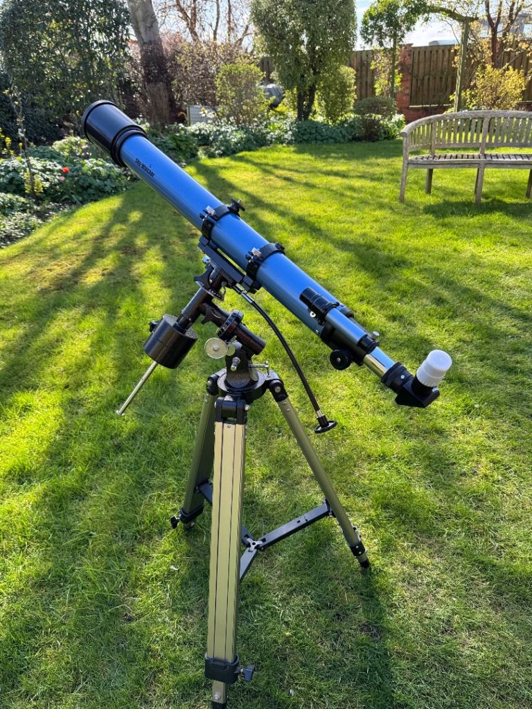 Sky-Watcher Telescope D=70mm F=900mm – Good Condition