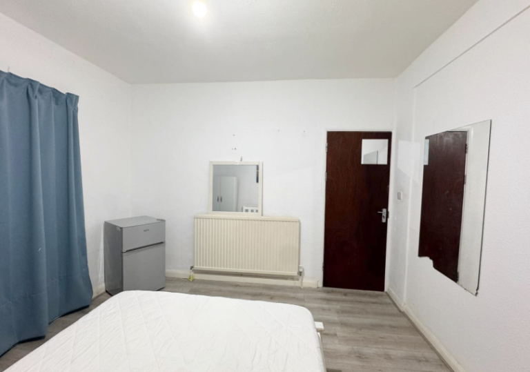 Double Room North London £750/pm - Bills Inc | Near Bruce Castle Park | N17