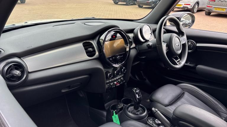 2022 MINI Hatch 2.0 Cooper S Exclusive 3dr Auto Petrol Hatchback Hatchback Petrol Automatic