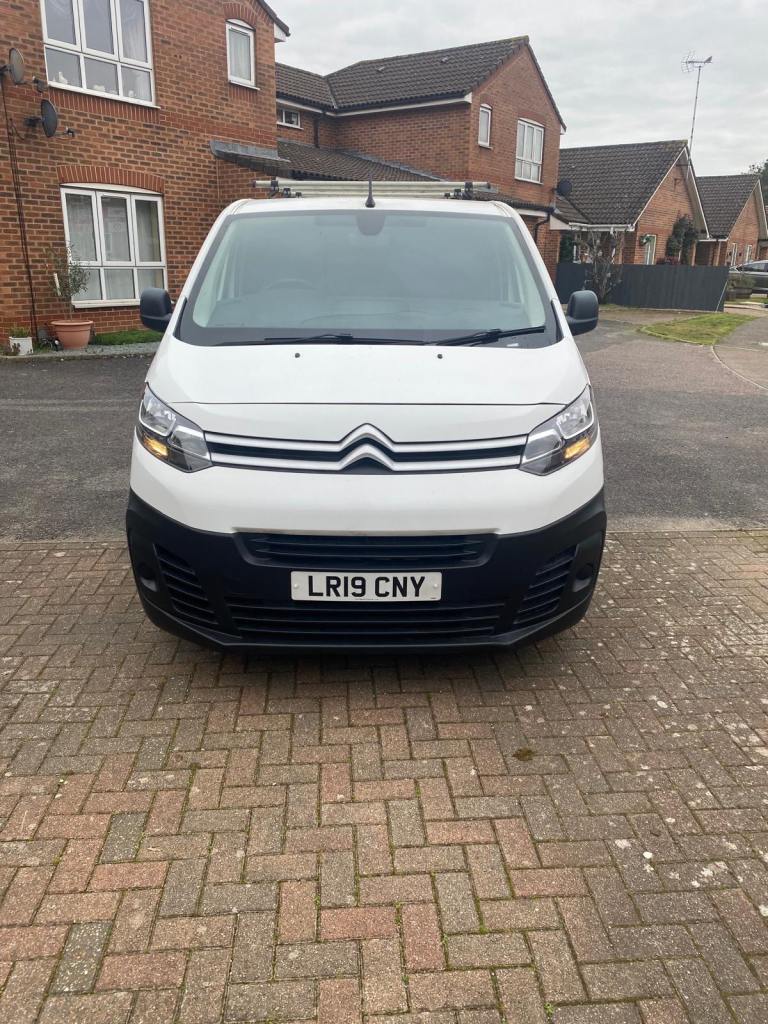 Citroen Dispatch 2019 – 1 Owner – 2 Keys – Clean & Ready to Go