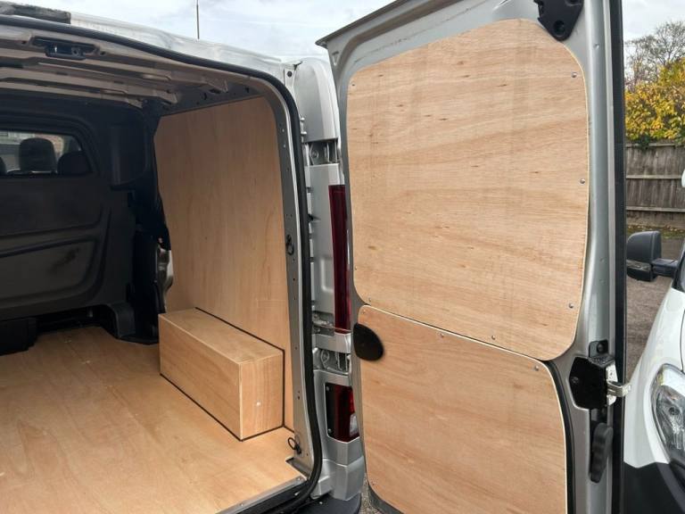 2017 Vauxhall Vivaro 2900 1.6CDTI BiTurbo 125PS Sportive H1 D/Cab PANEL VAN DIESEL Manual