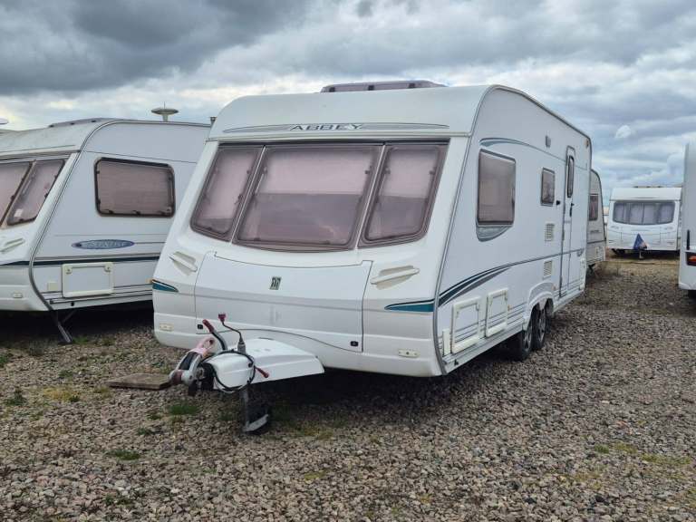 Abbey Spectrum 4 berth twin axle caravan , moto mover , Dorema full size awning