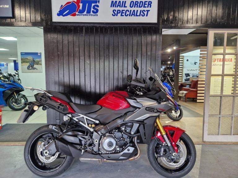2025 SUZUKI GSX-S1000GX+ IN RED