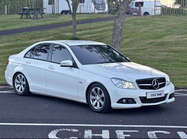 Mercedes-Benz, C CLASS, Saloon, 2012, Manual, 2143 (cc), 4 doors