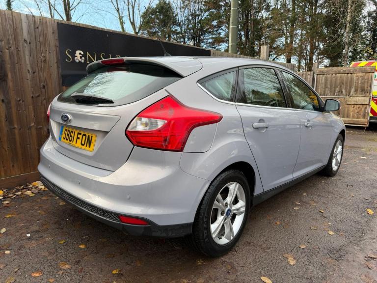 2012 Ford Focus 1.6 Zetec Euro 5 5dr HATCHBACK Petrol Manual