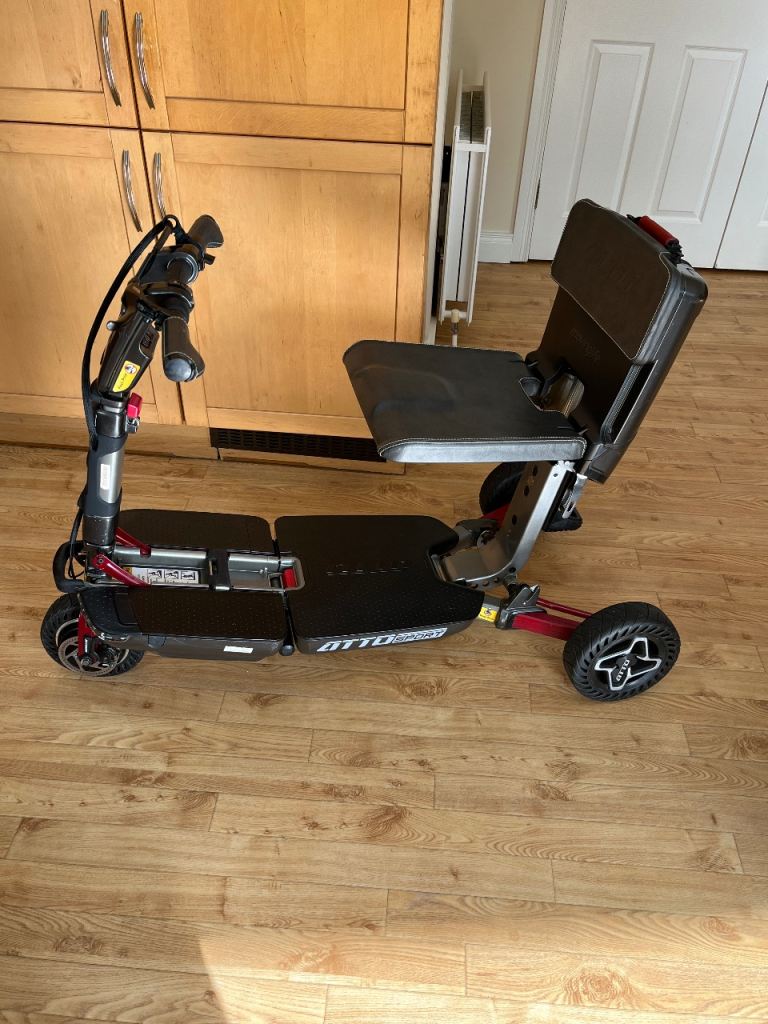 MOVING LIFE (ATTO SPORT) FOLDING ELECTRONIC MOBILITY SCOOTER ( RED)