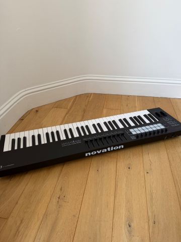 Novation Launchkey 61 MK3 MIDI Keyboard – Great Condition, Fully