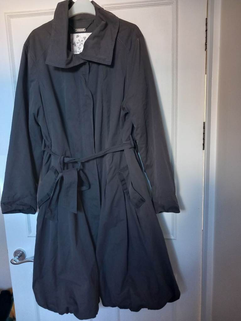Ladies mac style coat by Rocha J Rocha - Size 20