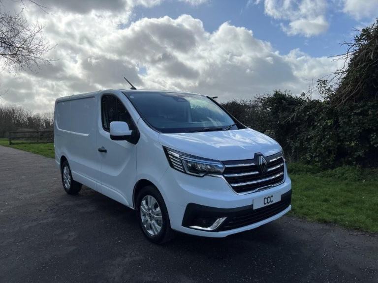 Renault Trafic 2.0 SL30 Blue DCi (150) SWB Automatic EAG9