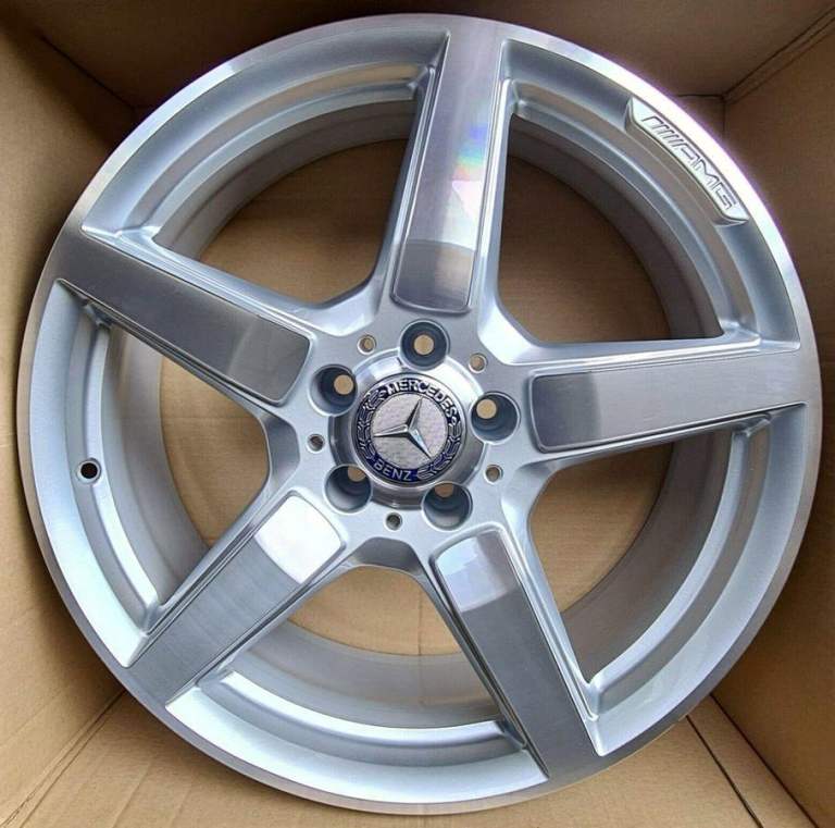 MERCEDES CLS C218 1X 19'' GENUINE AMG 5 SPOKE SILVER DIAMOND CUT FRONT ALLOY WHEEL S316DSF
