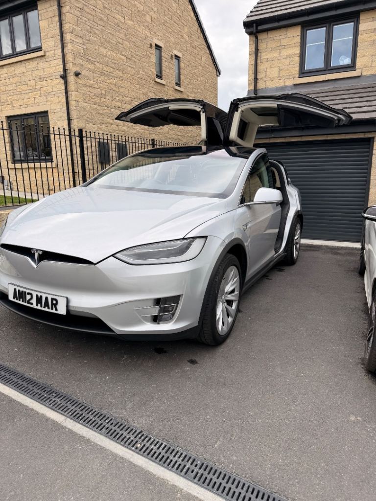 Tesla model x 7 seater 