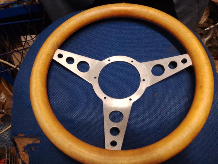 NEW OLD STOCK 3 SPOKE CLASSIC STEERING WHEEL UNCOVERED SO USE YOUR OWN COVER - LEATHER CLOTH ETC