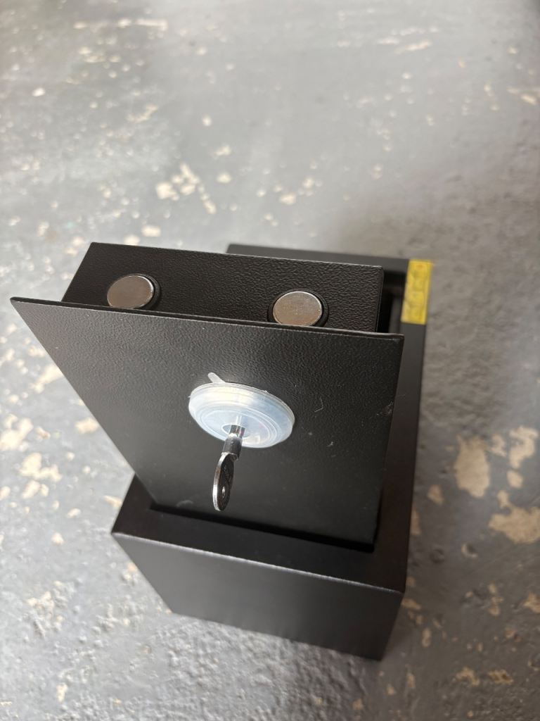 Small Smith and Locke Mechanical Safe