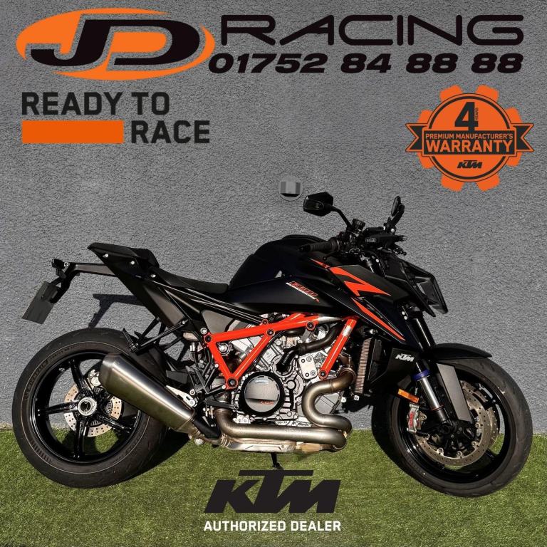 KTM 1390 SUPERDUKE R EVO 24