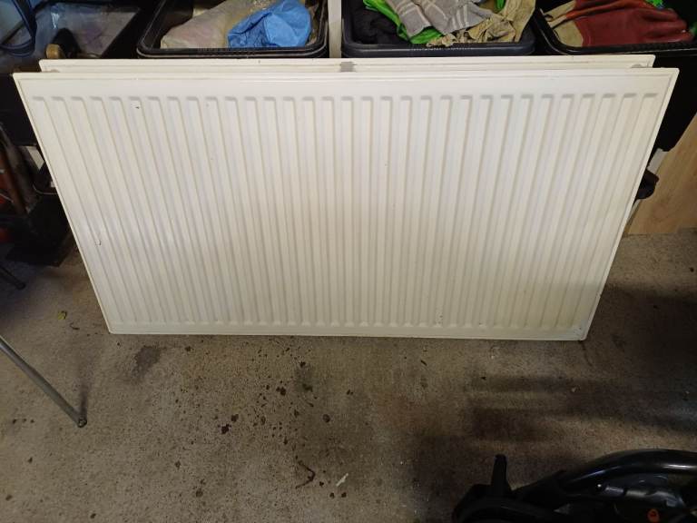 White Double Panel Radiator – Good Condition