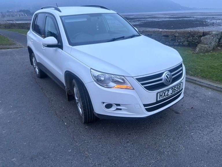Volkswagen, TIGUAN, Estate, 2010, Manual, 1968 (cc), 5 doors