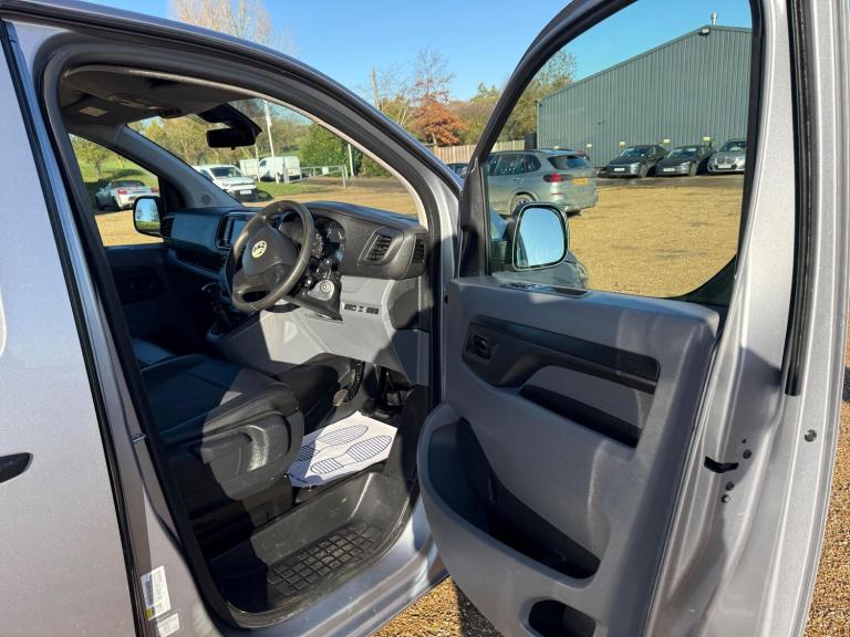 2019 Vauxhall Vivaro 1.5 Turbo D 2700 Dynamic L1 H1 Euro 6 (s/s) 6dr PANEL VAN Diesel Manual