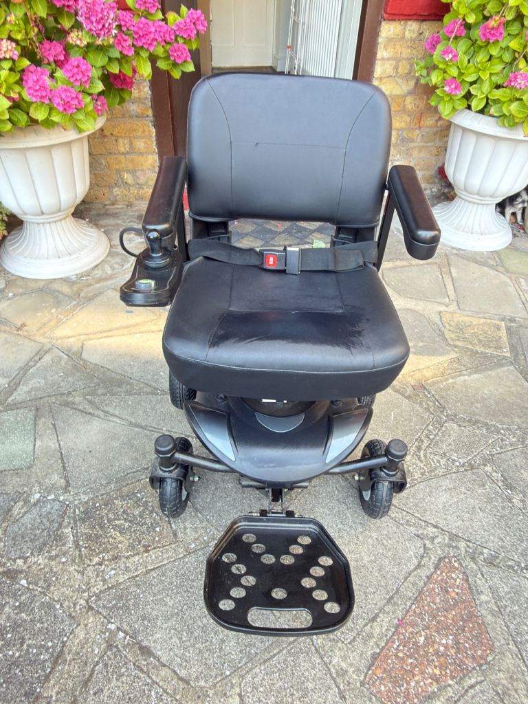 Electric Mobility Scooter Powerchair - as new Condition