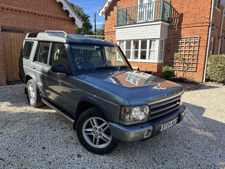 Land Rover, DISCOVERY 2 TD5, SUV Estate, 2004, Manual, 2495 (cc), 5 doors, 12 months MoT