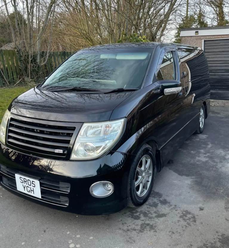 Nissan Elgrand 