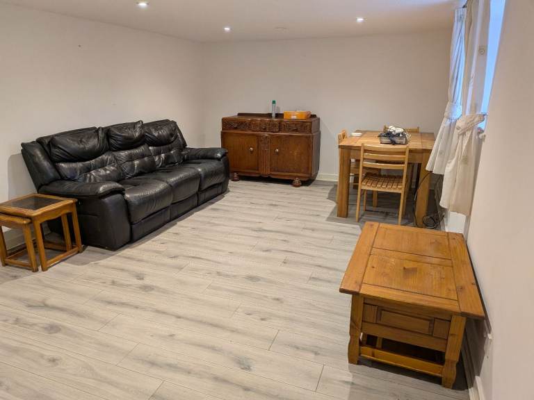 2 bedroom self contained flat 