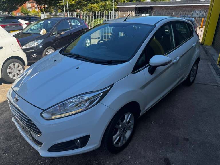 Ford Fiesta 1.25 82 Zetec 5dr Petrol