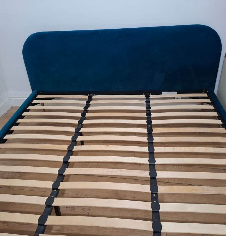 Super King Size Velvet Bed Frame [£120] (SAME DAY DELIVERY AVAILABLE)