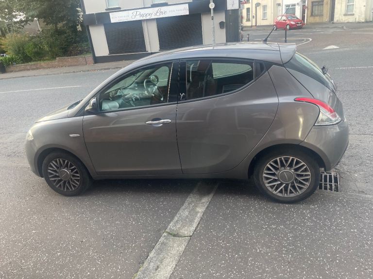 Chrysler, YPSILON, Hatchback, 2013, Manual, 1242 (cc), 5 doors