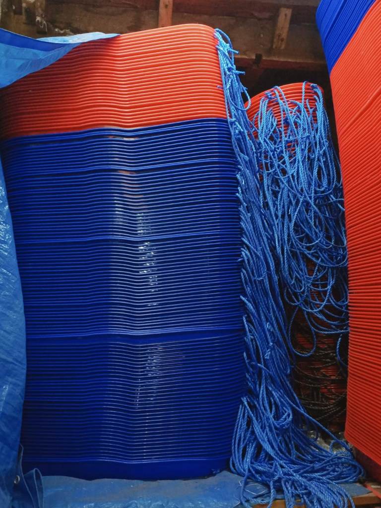 New Stock - HEAVY DUTY LARGE PLASTIC SLEDGE ROPE WINTER OUTDOOR SNOW TOBOGGAN SLED