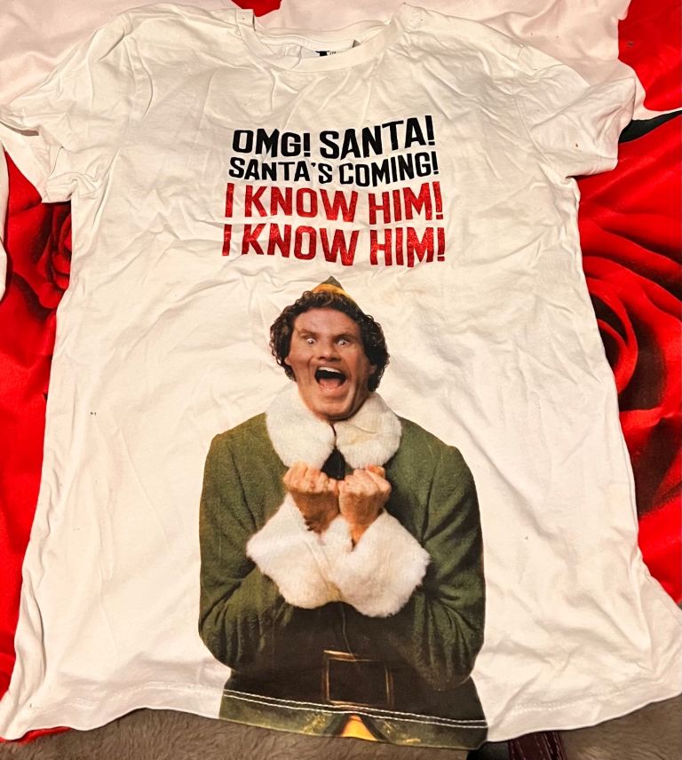 Authentic “OMG I know him”elf T-shirt.XXS size 4-6. Small medium child size. 