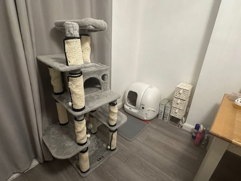 Automatic cat litter machine and cat producyd