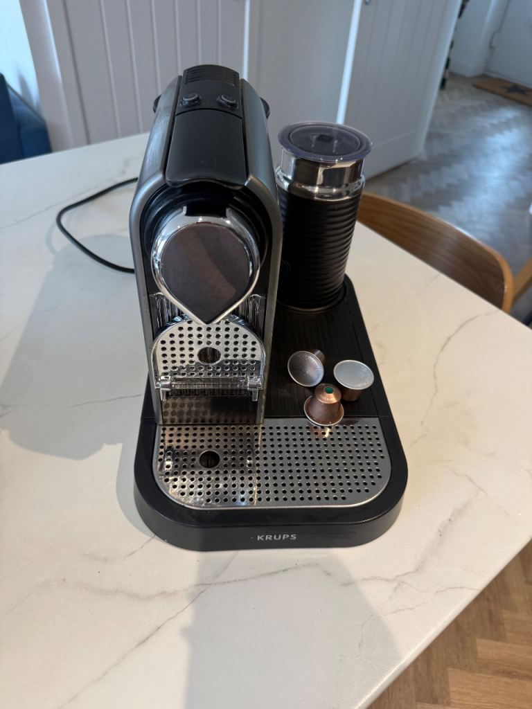 Krups Nespresso Coffee Machine 