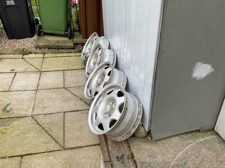 Alloy wheels 16 inch