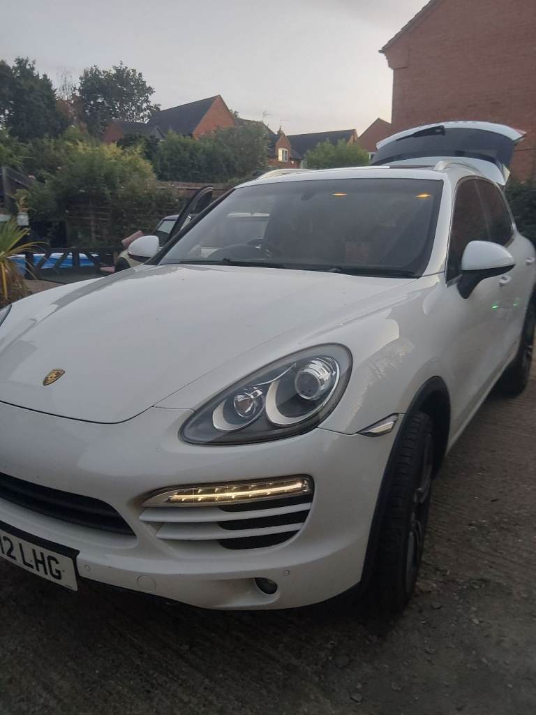 Porsche, CAYENNE, Estate, 2012, Semi-Auto, 2967 (cc), 5 doors