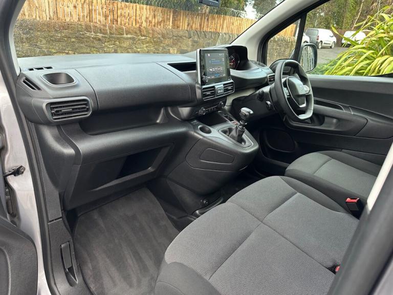 2022 Peugeot Partner 1.5 BlueHDi 1000 Asphalt Premium Standard Panel Van 5dr Diesel Manual SWB E ...