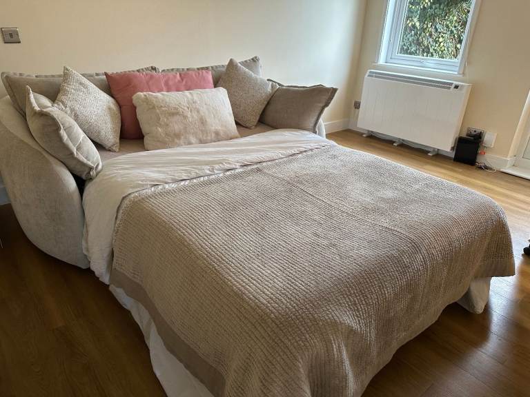 Luxury Portobello Chenille Sofa Bed – Memory Foam – Like New 