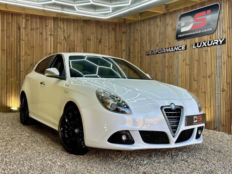 2013 Alfa Romeo Giulietta 1.4 TB MultiAir Sportiva Hatchback 5dr Petrol TCT Euro 5 (s/s) (170 bhp...