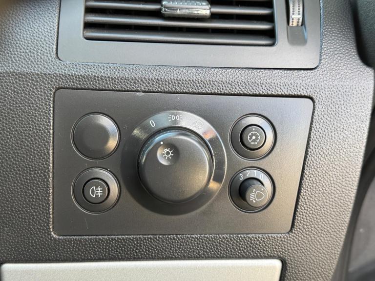 2012 Vauxhall Zafira 1.6 16V Exclusiv Euro 5 5dr MPV Petrol Manual