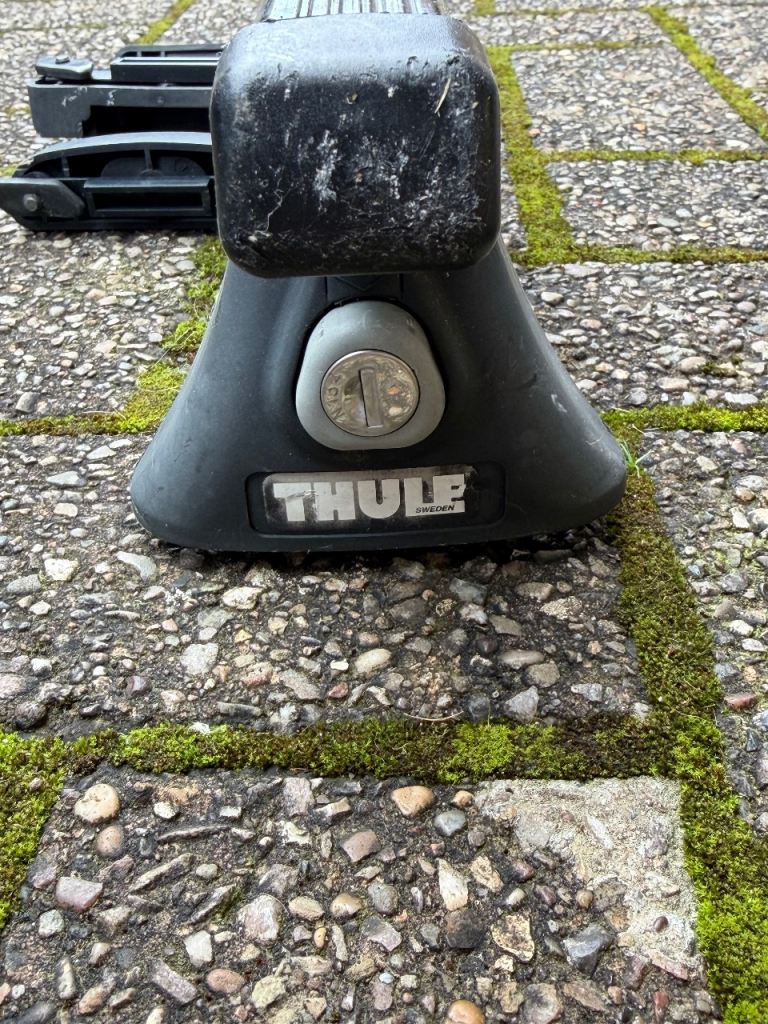 Thule roof bars 1258
