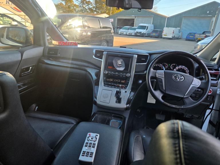 2014 Toyota Alphard Vellfire Hybrid SR premium package dual Sunroof ULEZ  MPV Petrol/Electric Hyb...