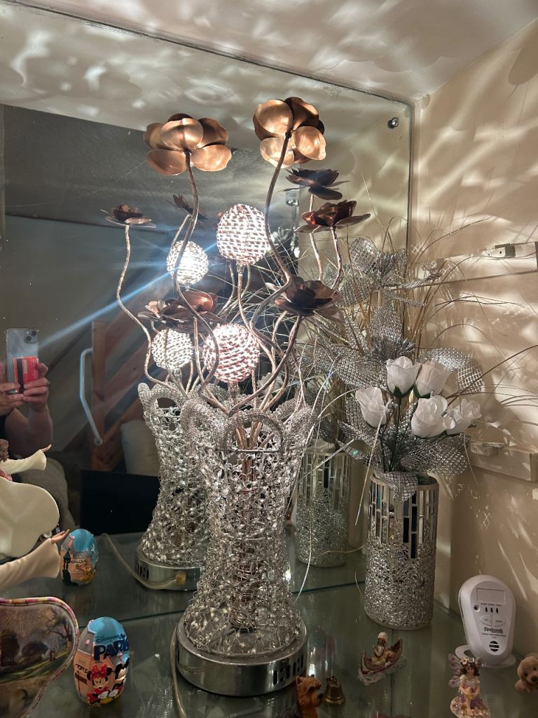 Decorative Flower Table Lamp – Silver & Chrome