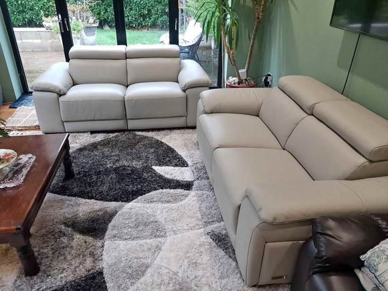 QUALITY DESIGNER ITALIAN MADE VERONA LEATHER POWER RECLINER SOFA USB CHARGING