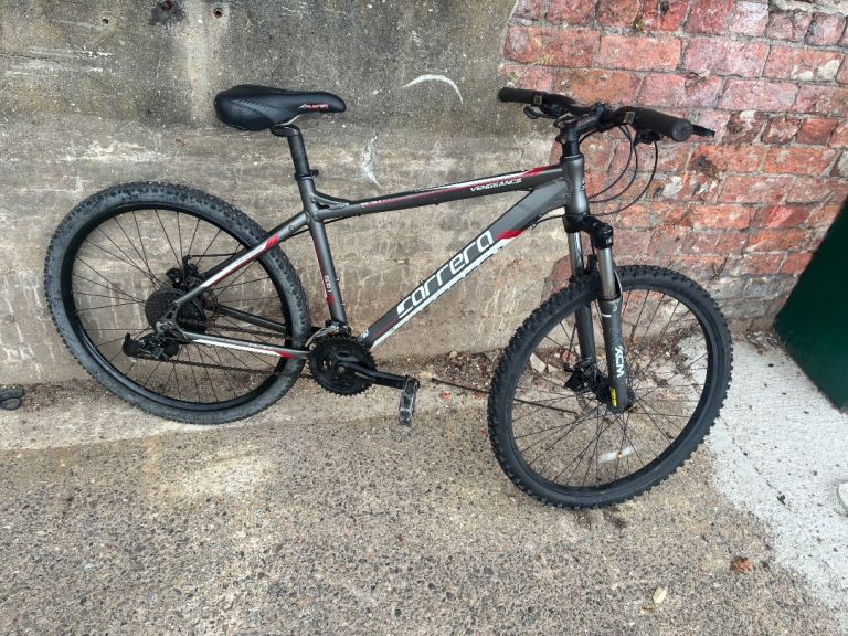 Carrera Vengeance Mountain Bike – Grey, 18" Frame