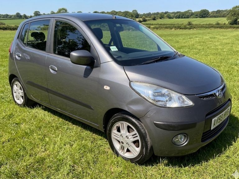 2010 HYUNDAI i10 - 1 YEARS MOT - 54K LOW MILES - £35 ROAD TAX